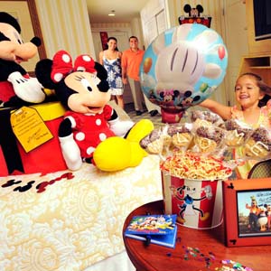 Mickey\'s Grand Welcome
