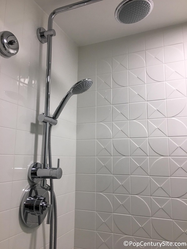 Double shower heads