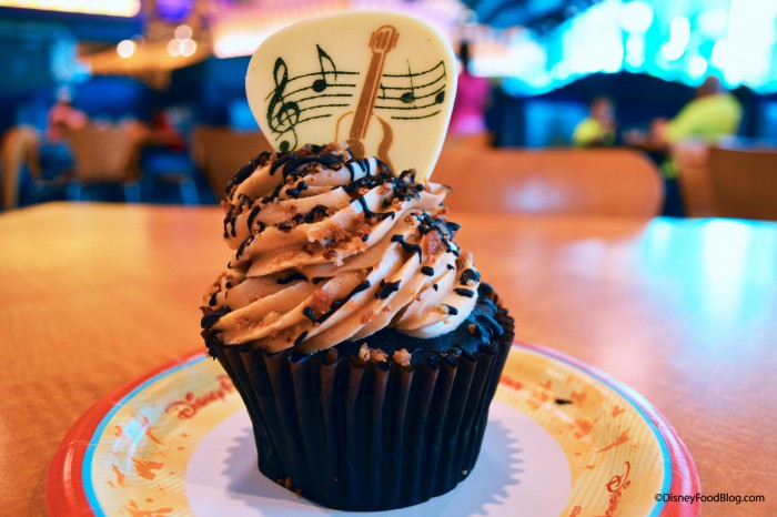 King Cupcake at Everything Pop